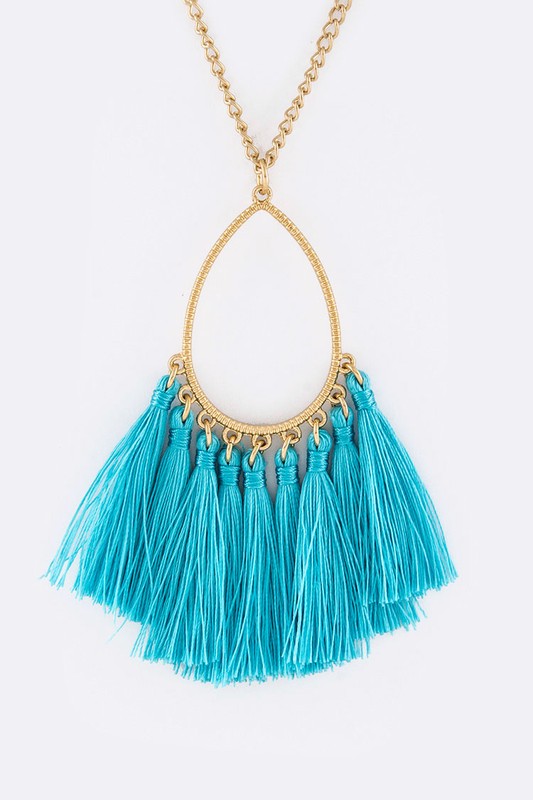 TASSELED TEARDROP PENDANT NECKLACE