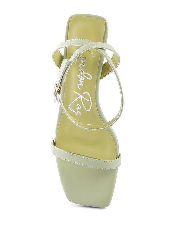 BLOCK HEEL ANKLE STRAP SNADALS