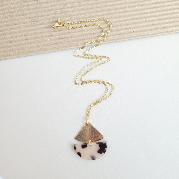 AVA BLONDE TORTOISE NECKLACE