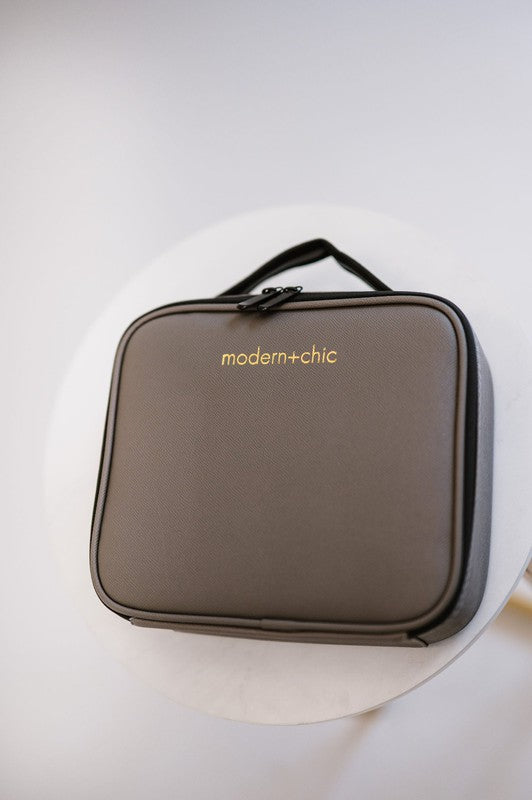 ISABELLA CUSTOMIZABLE COSMETIC CARRY CASE