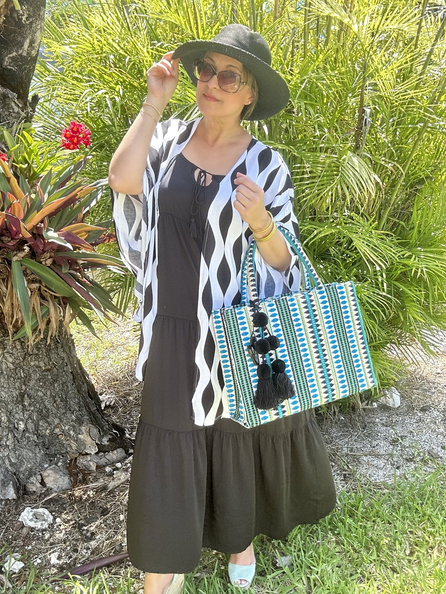 MARIA VICTORIA JULIA LARGE TOTE