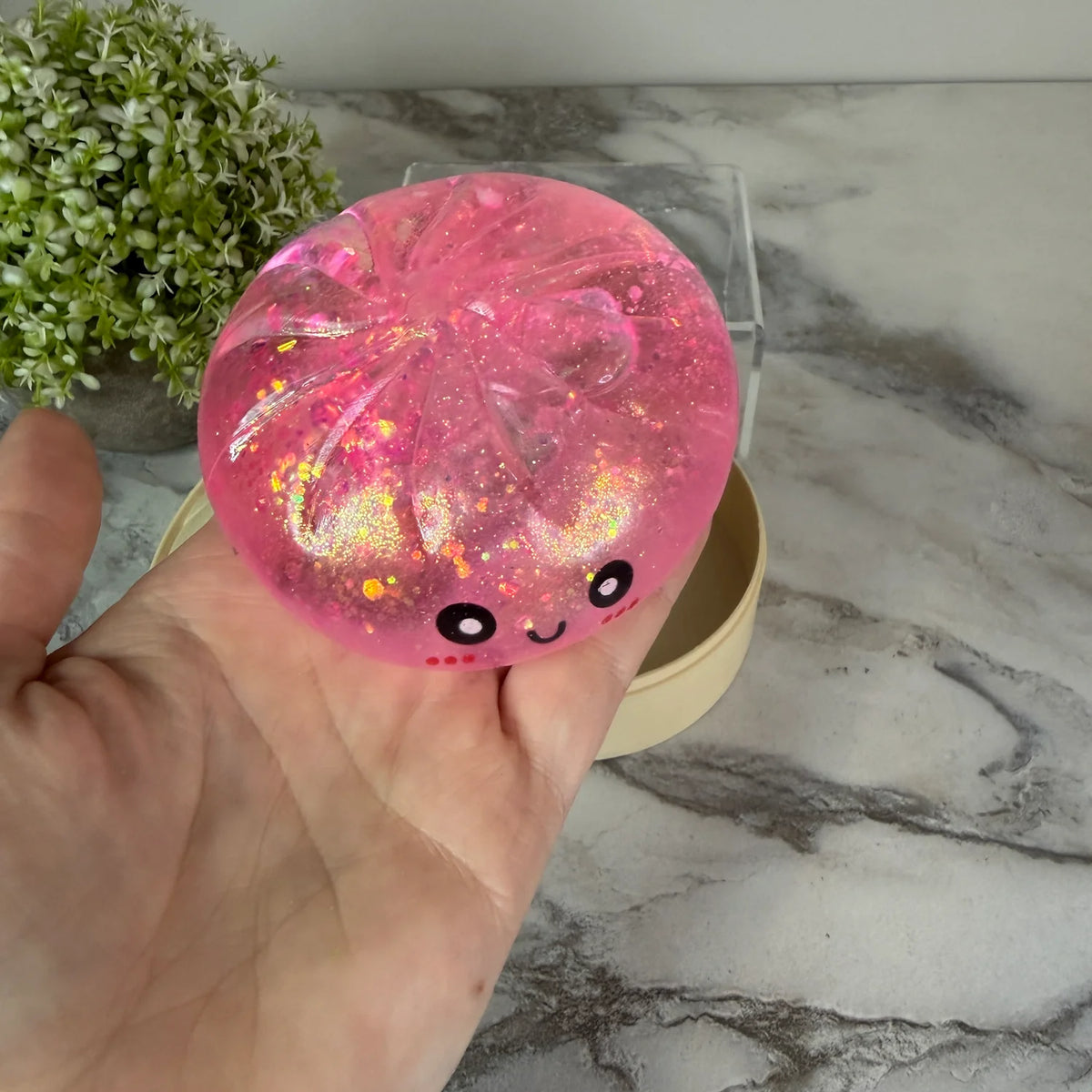Squishy Toy - Viral Dumpling Pink Glitter