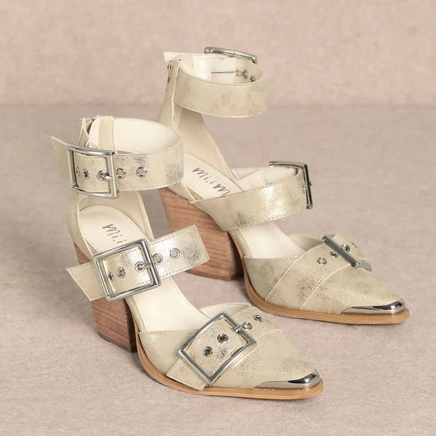 HENDRIX TO THE POINT SHOES