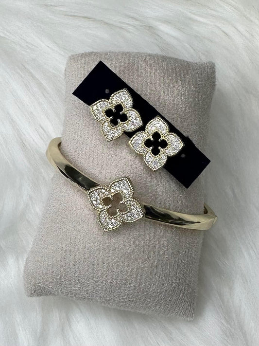 CUBIC ZIRCONIA CLOVER CUFF BRACELET