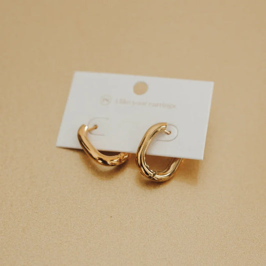 PRETTY SIMPLE FLIRTY FANTASY OVAL HOOP EARRINGS *WATERPROOF*