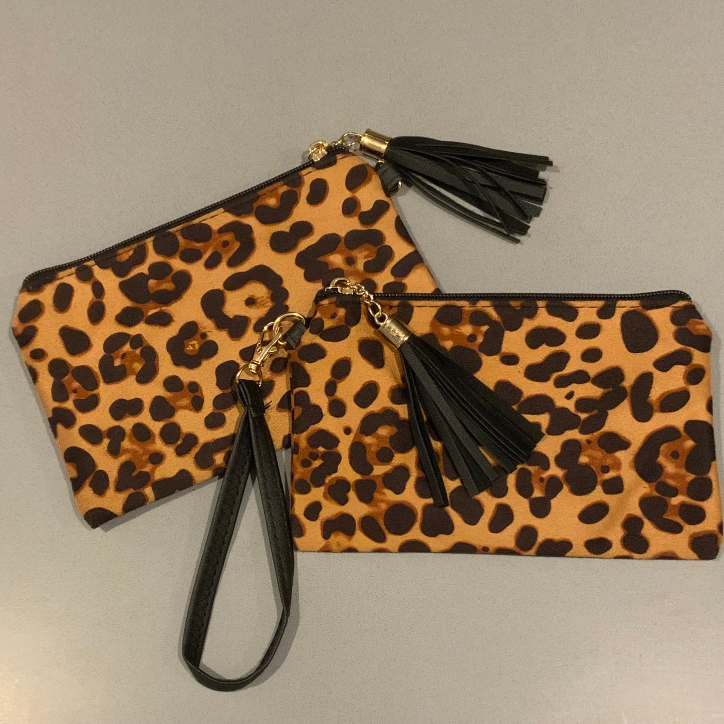 ANIMAL PRINT WRISTLET