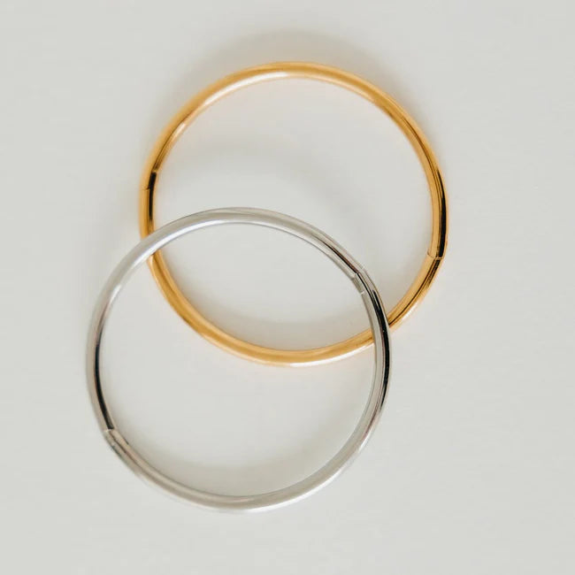 TIMELESS & CHIC BANGLE BRACELET *WATERPROOF*