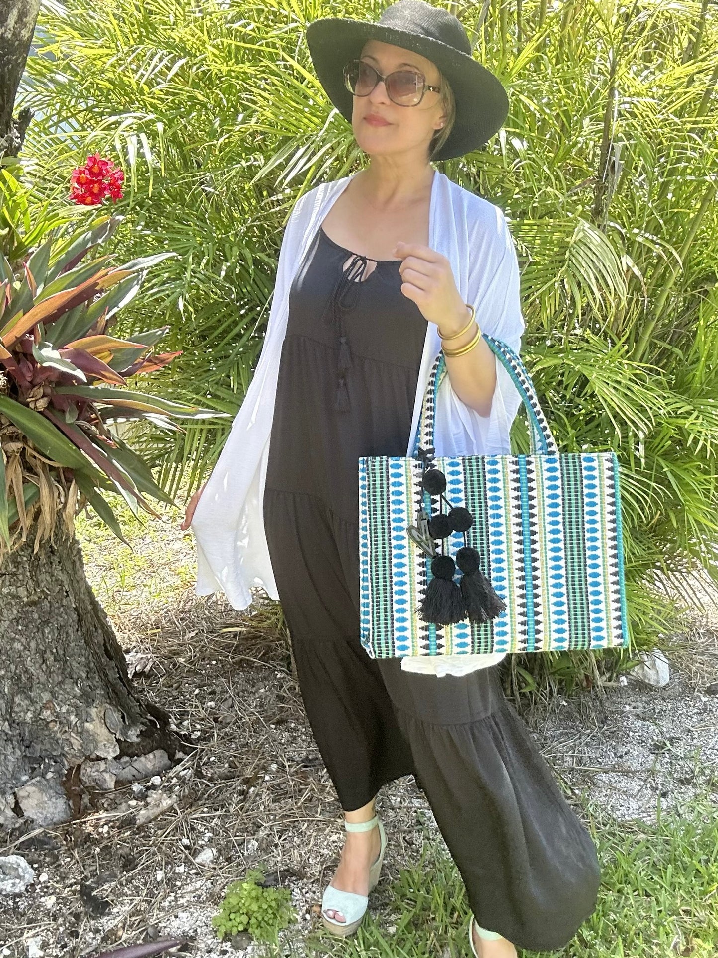 MARIA VICTORIA JULIA LARGE TOTE