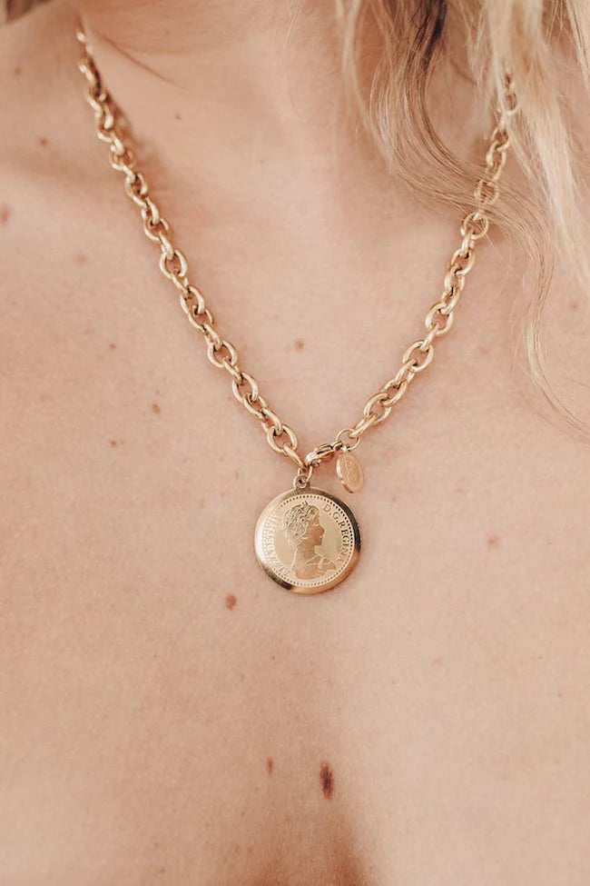 ELEGANT ELIZABETH COIN CHAIN NECKLACE *WATERPROOF*