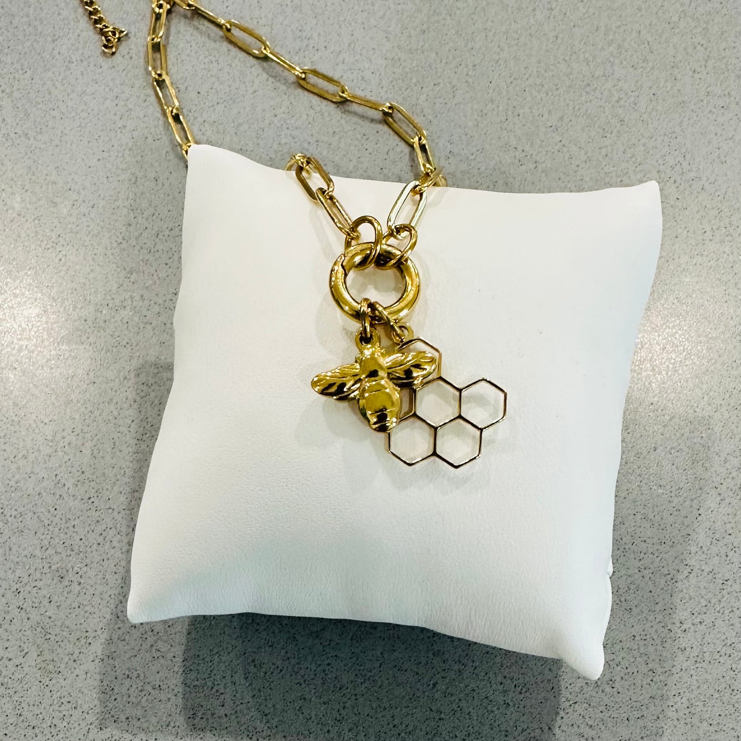 BUSY BEE & HONEY COMB CHARM KEEPER NECKLACE 18K PVD *WATERPROOF*