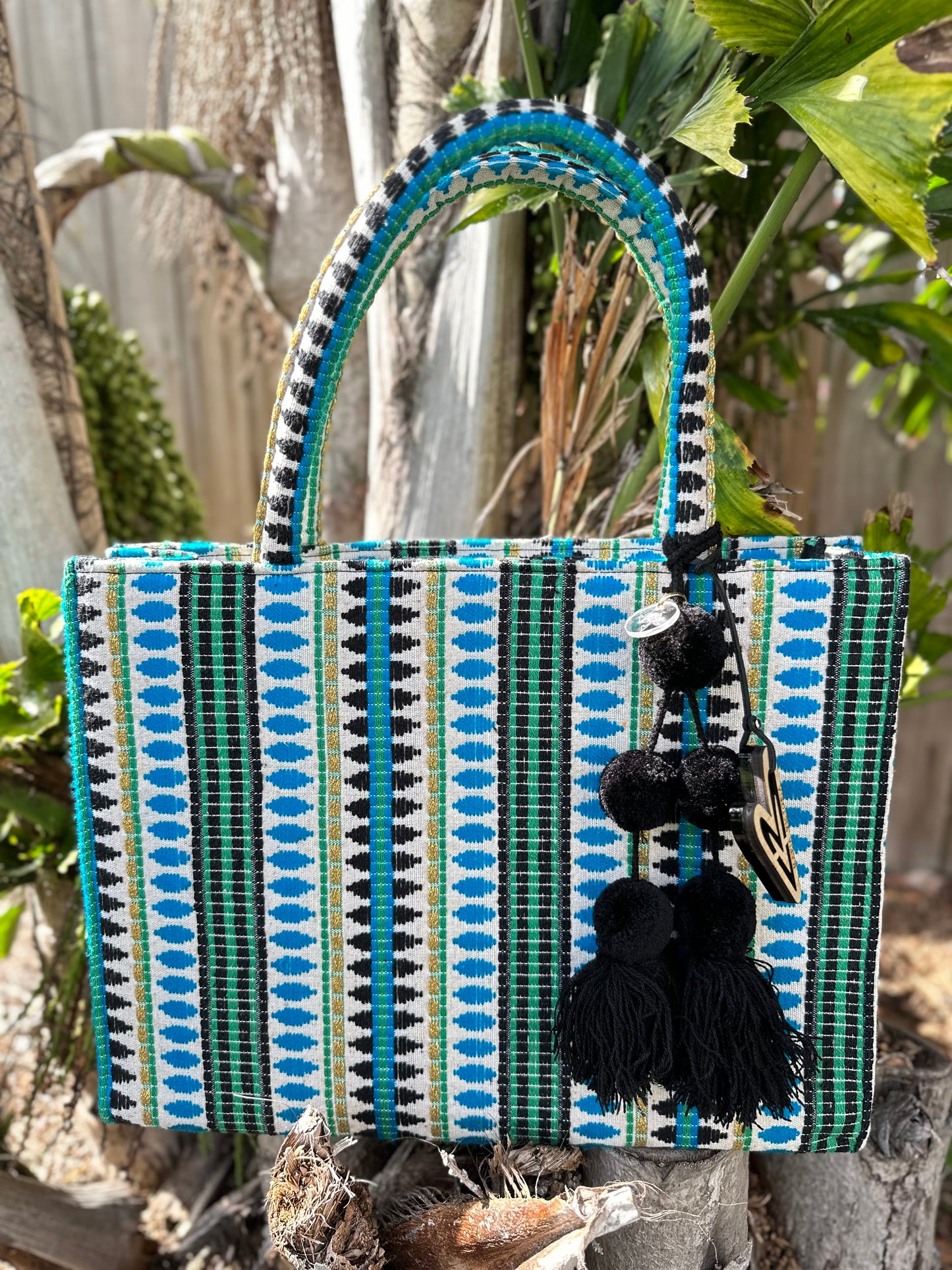 MARIA VICTORIA JULIA LARGE TOTE