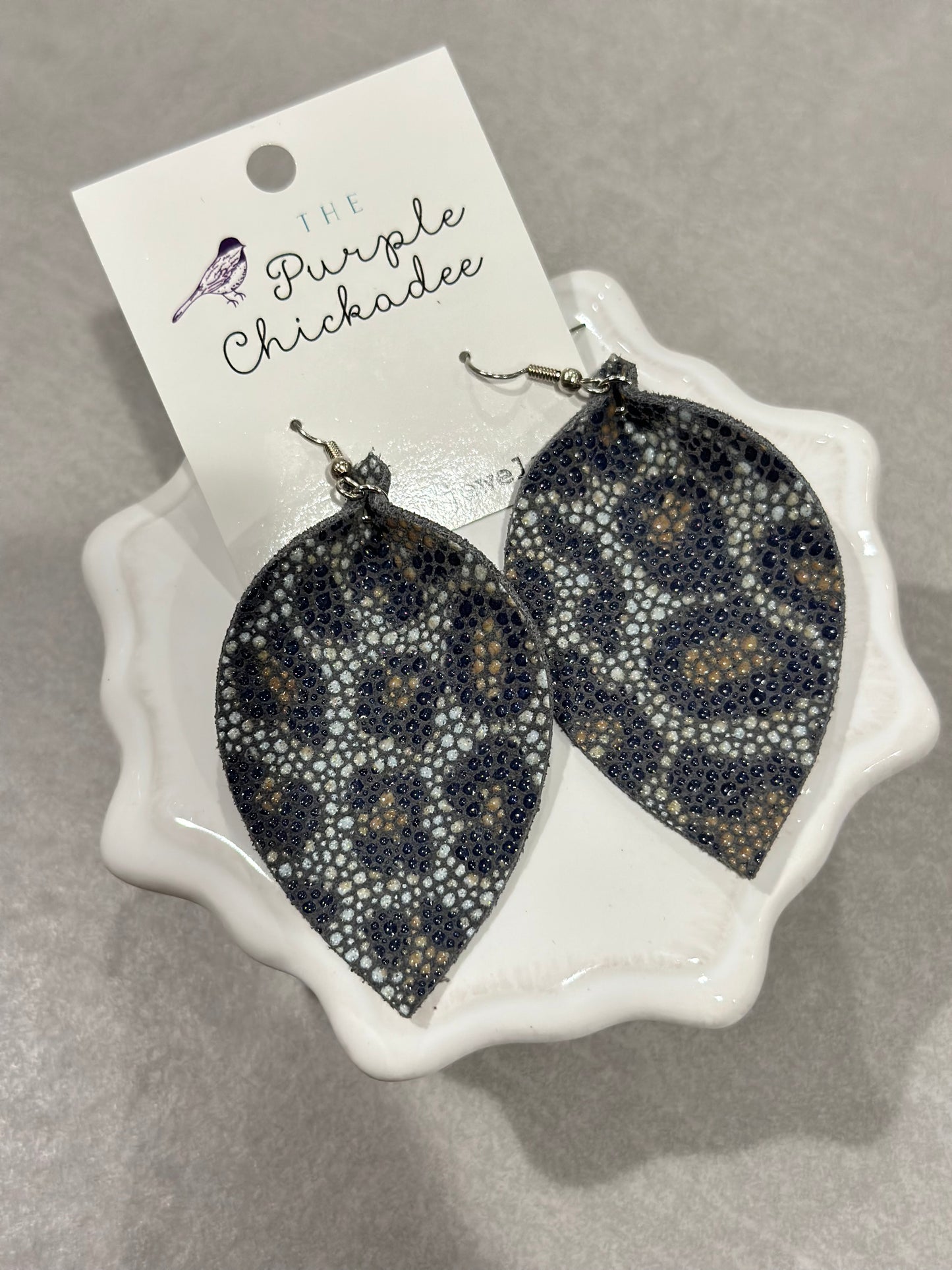 ANIMAL PRINT PINCHED LEATHER EARRINGS
