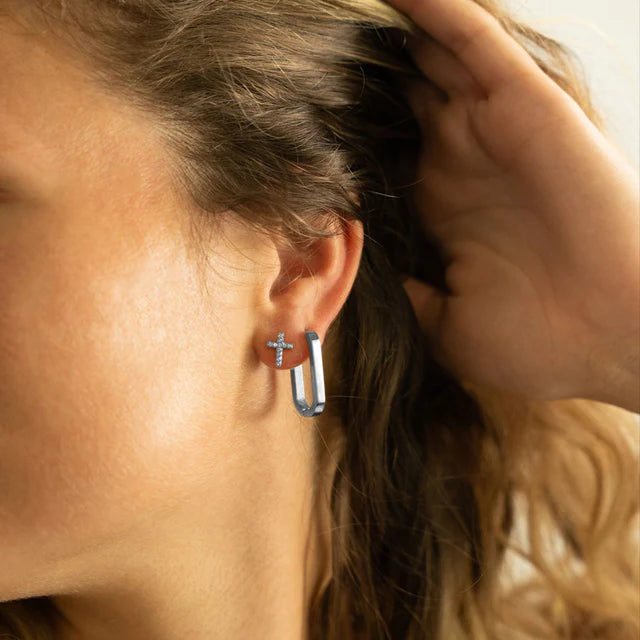 OVAL HUGGIE EARRINGS *WATERPROOF*