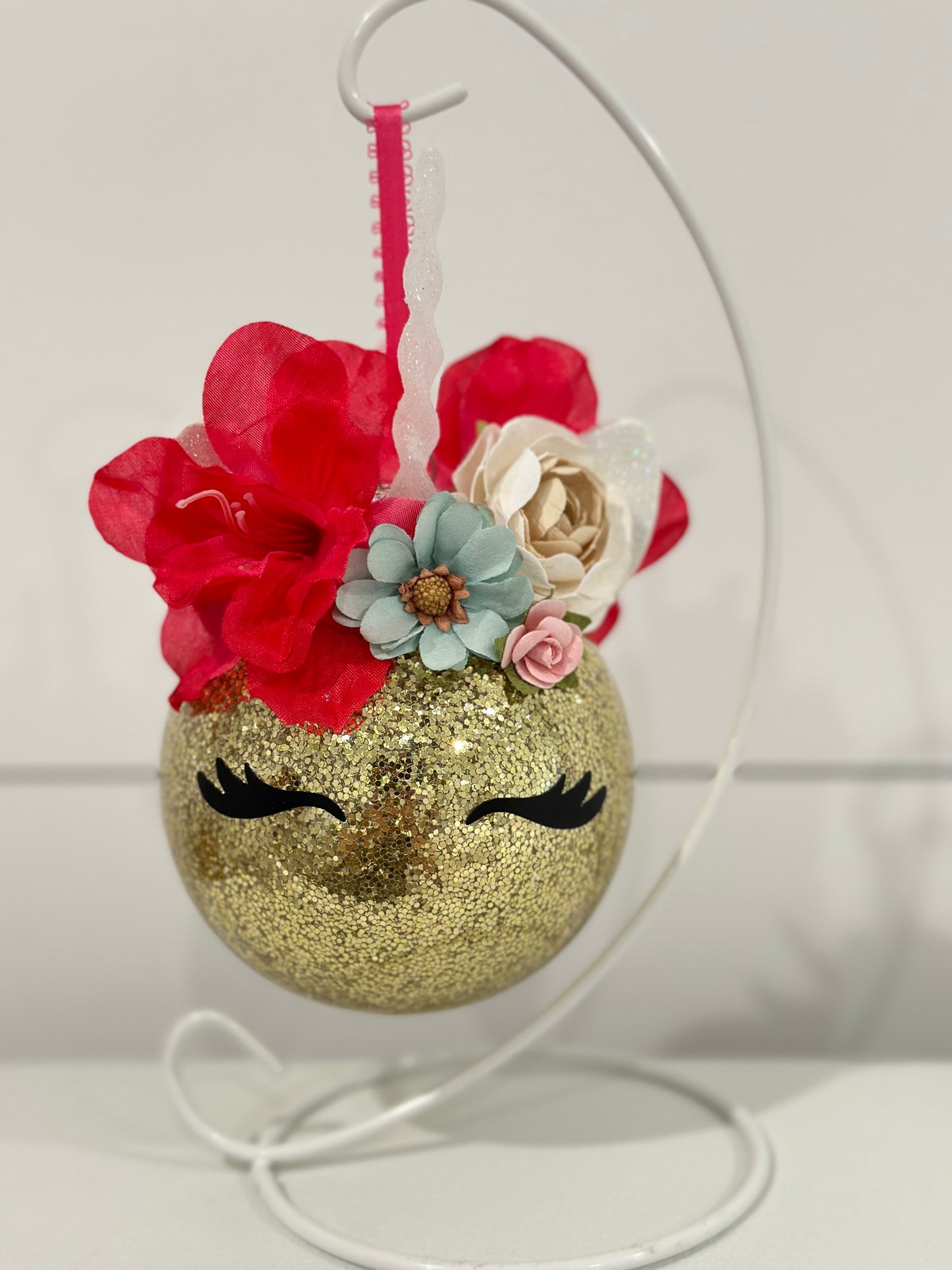 HANDMADE UNICORNS WITH STAND