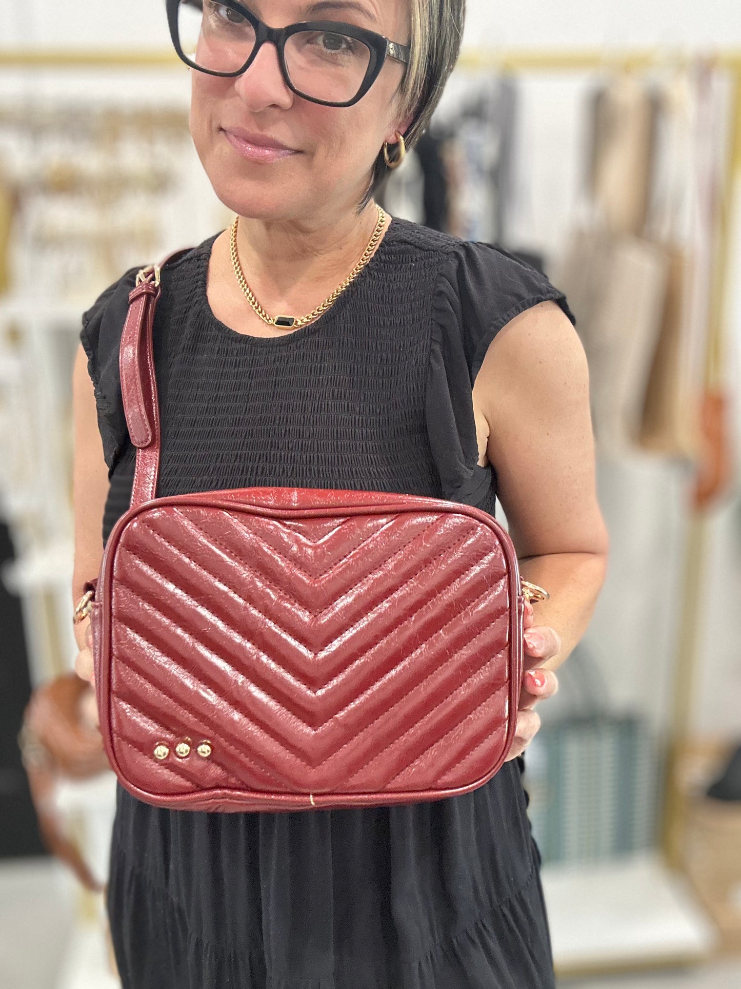 PRETTY SIMPLE COCO QUILTED CAMERA CROSSBODY BAG